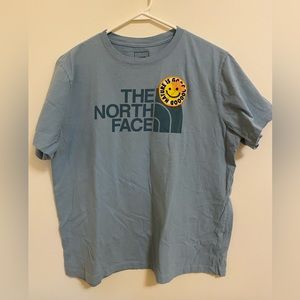 Women’s The North Face shirt